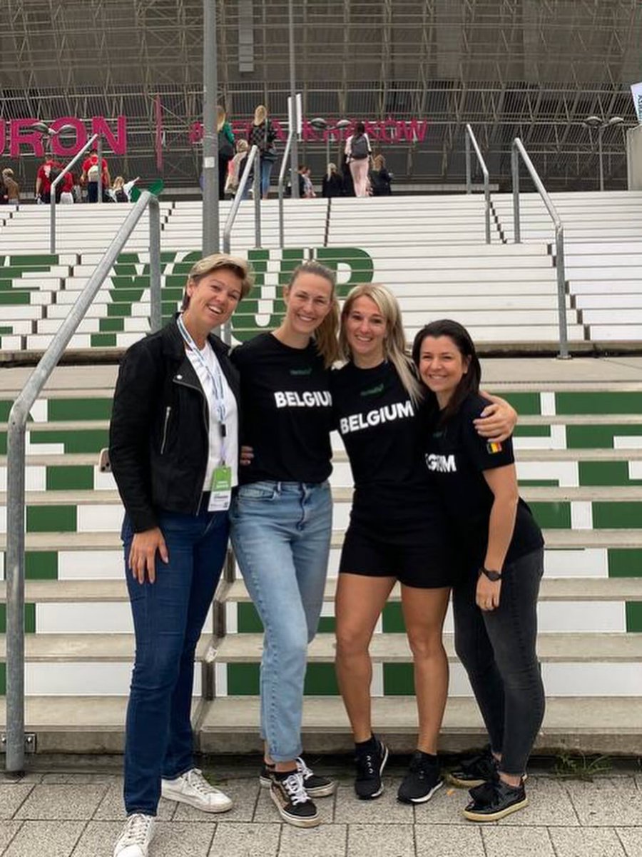 LetishaStefagk's tweet photo. Vier jaar geleden begon mijn Extravaganza-reis in Krakau. Sindsdien bracht elke editie me naar een nieuwe Europese stad én dichter bij mezelf en anderen. Op naar Extravaganza 2026. Welke stad volgt? https://t.co/RHvOhl49Qr