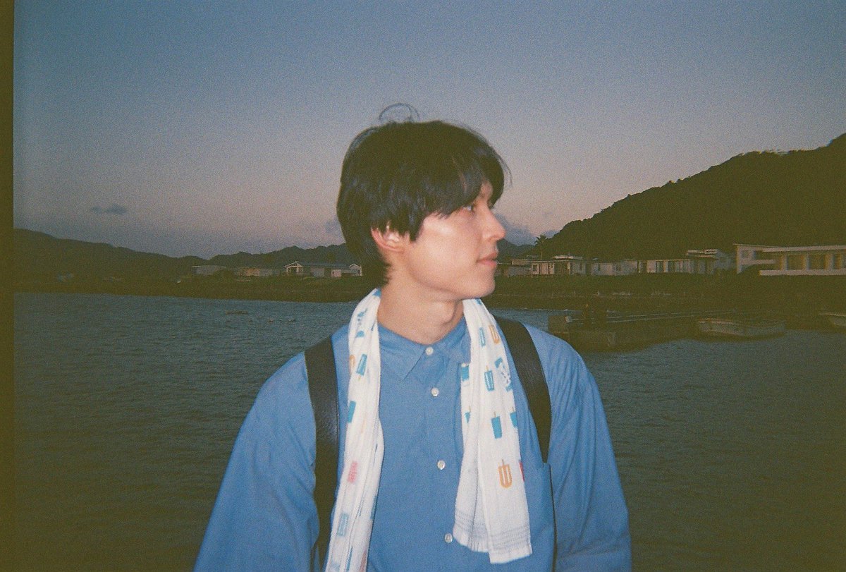kokuhaku_ntv's tweet photo. あの日の爽太
photo by 麻里子

◾️𝐬𝐩𝐞𝐜𝐢𝐚𝐥 𝐨𝐟𝐟 𝐬𝐡𝐨𝐭◾️

【TVer配信終了まで、あと24時間】
▼TVer配信は※あす9/26(土)20:59まで
https://t.co/Redj53niB6

▼Huluほかで全話配信中
https://t.co/zy3Jfpv8pr

※Huluでは『ルポ・あの日の真実』も配信中
本編の事件から4年後の爽太と麻里子は
どういう関係に…!?

#土ドラ告白  松村北斗  岡崎紗絵