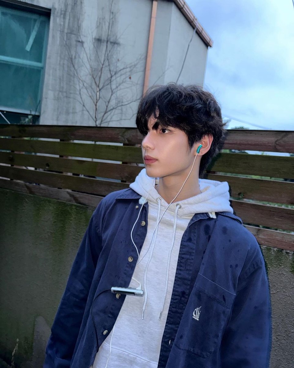 hwrjnn07's tweet photo. it's almost October right? can we all see you two together again pls? 🥹 idc what's going on outside i just wanna see you guys together again 🥹💙❤️

- 23 Oct 2024 -

#nicholas #hamin #smtr25 https://t.co/tPPI9gKuz8