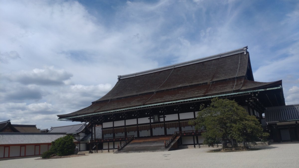 utashidono's tweet photo. この3日間京都におりました！
御所や金閣寺の澄み切った空気にも歴史の余薫が残っているようですごく心地が良かった。
また行きたいなぁ🟩 https://t.co/eHWIPOIN9b