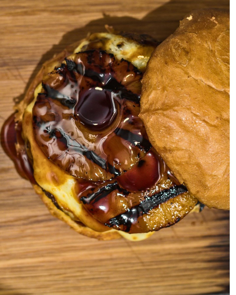 BBBofParker's tweet photo. Whatever you packed for lunch today…
We’re sure you tried your best. 😂🍔
$2 off all crafted burgers Monday–Friday from 11am–2pm.
#LunchUpgrade #BurgerTime #AtLeastYouTried https://t.co/upCy69UOk9