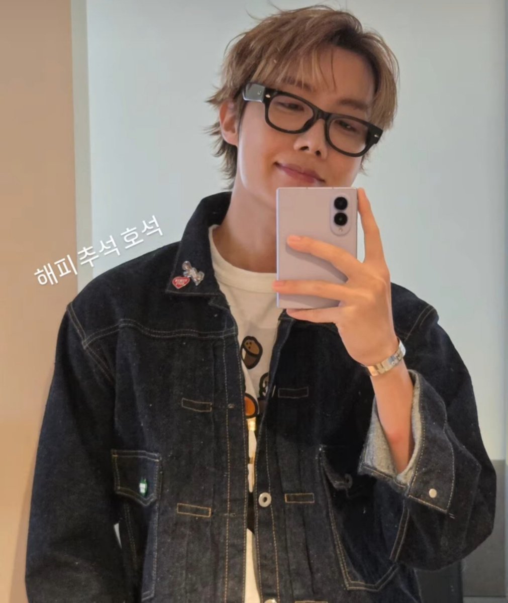 fuuma_BTS's tweet photo. 本日、原宿の「HUMAN MADE TOKYO」を訪問したホビさん。グクに続き、ホビさんも秋夕期間のお仕事、おつかれさまでした🍵

@BTS_twt https://t.co/85DDFMpmvb
