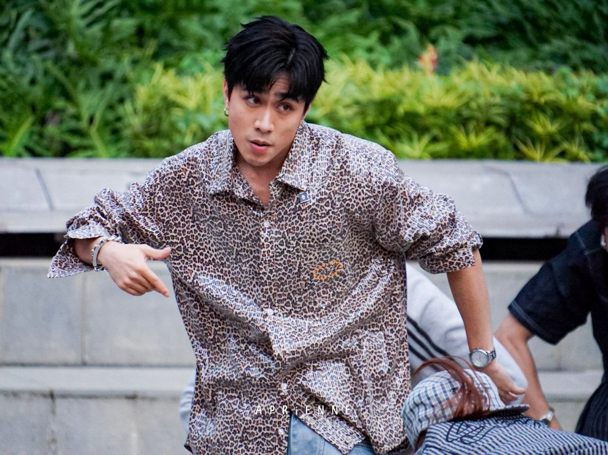 APRiENNEforJOSH's tweet photo. 260925 • #JCLikeMe Flash Mob
📍 Ayala Malls Manila Bay

Ain't nobody got that 
SWAG LIKE JC
 
#JOSHCULLEN @JoshCullen_s https://t.co/MqyrNY9I7U