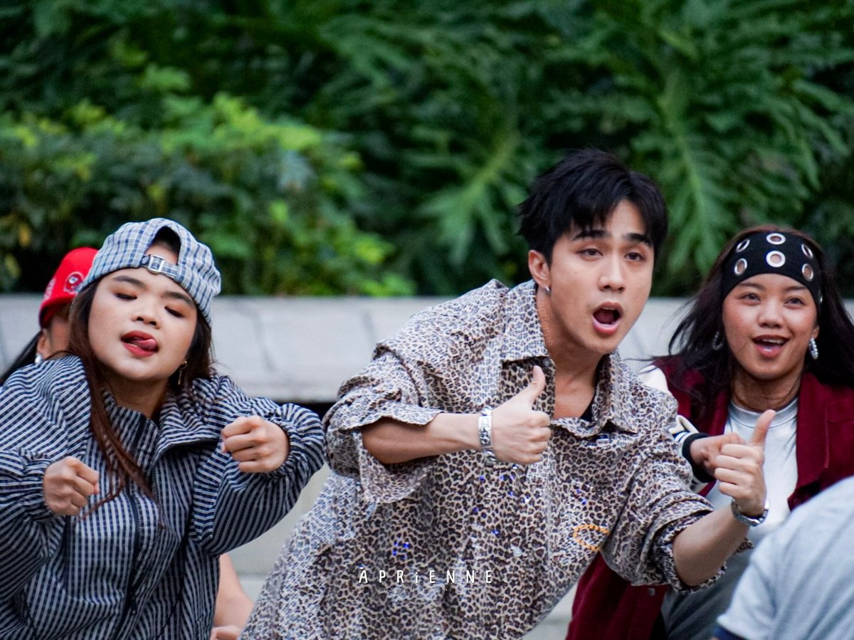 APRiENNEforJOSH's tweet photo. 260925 • #JCLikeMe Flash Mob
📍 Ayala Malls Manila Bay

Ain't nobody got that 
SWAG LIKE JC
 
#JOSHCULLEN @JoshCullen_s https://t.co/MqyrNY9I7U