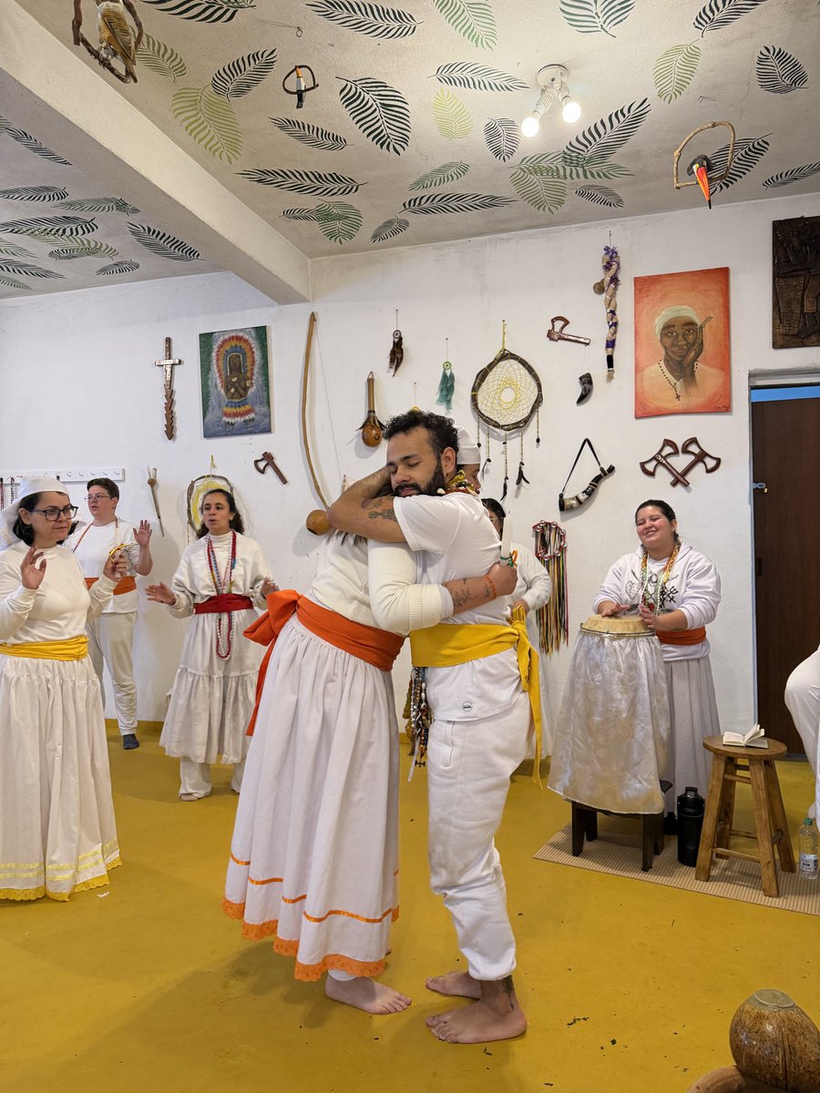 Dugonski_'s tweet photo. Saravá à Jaciara, chefe da nossa tenda e do nosso congá 🥹💛🙏🏻 https://t.co/O5Cirgfq32