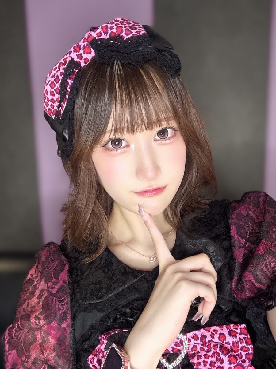 TAKOYAKIOSUKI's tweet photo. たこやきOPEN🐙
本日も沢山のご来店お待ちしております❣️

- 出勤キャスト- 

21:00-5:00

ななみ @OSAKEKUDASAIYOU 

騎士王卍ぽくさん @pokusanman 

くらげ@rage_hapi https://t.co/az3U2Cna5A