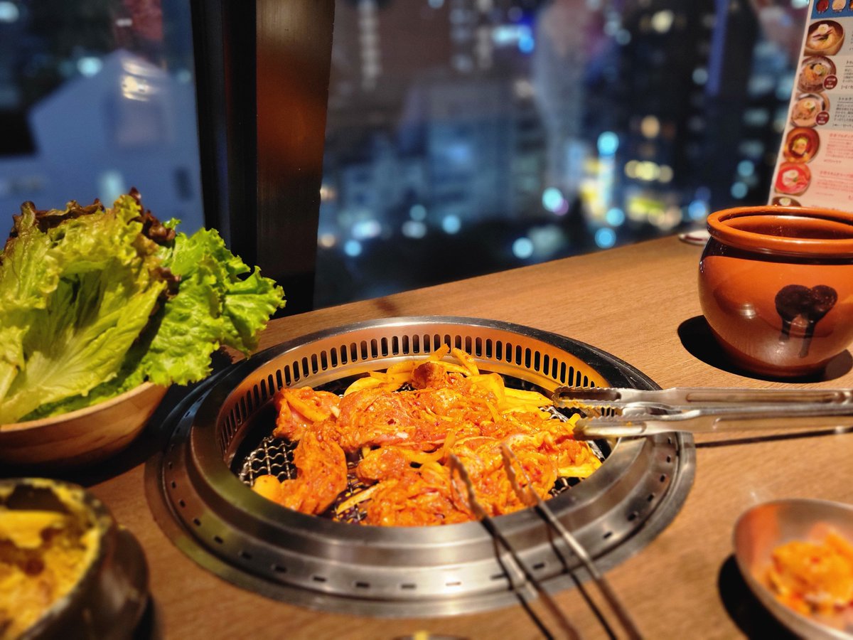 yukicd's tweet photo. 韓国料理屋さんに行ってスフレっぽい卵焼きとサムギョブサルで腹パン
肉が重い… https://t.co/xSvdrEuLgK