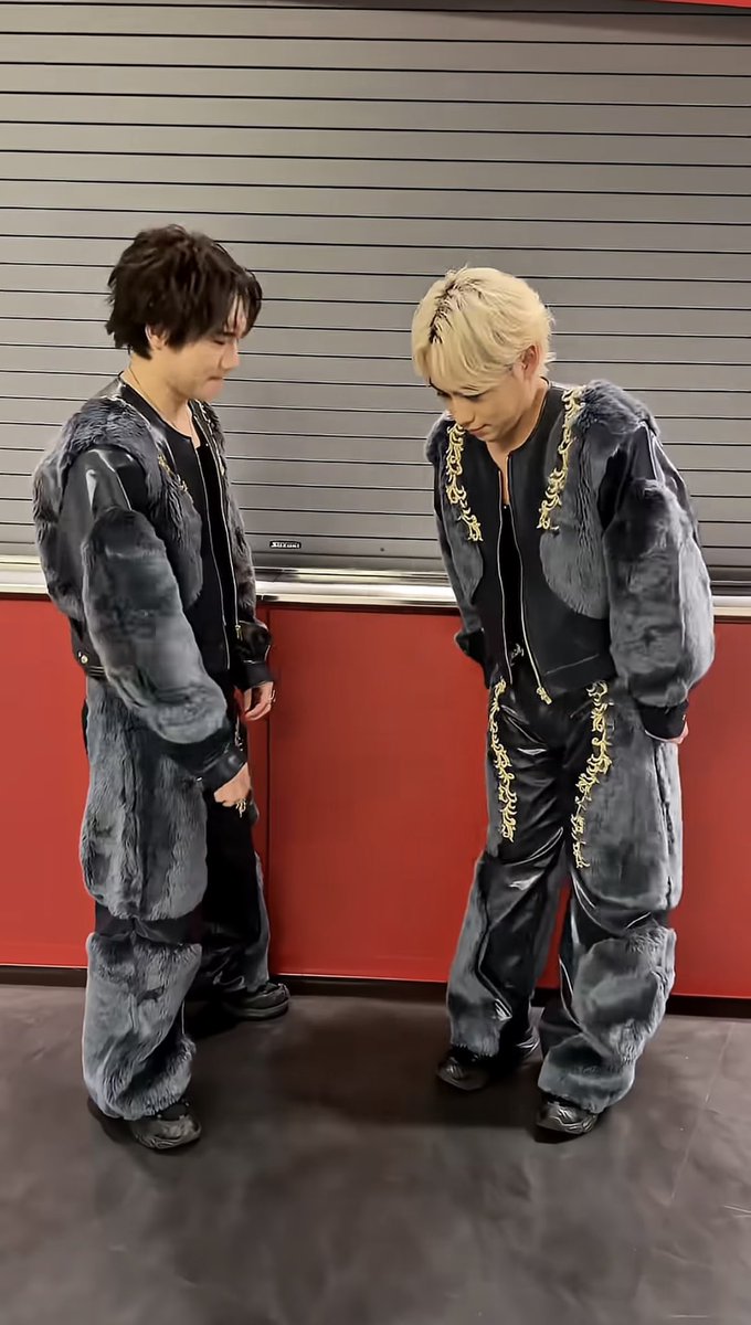 imp_0714_0818_'s tweet photo. 終始可愛いよこつばさん💜🧡

最後の真似っこ椿くんに
気づいた横原くんの反応みたい🫣

#IMP.  #横原悠毅　#椿泰我 https://t.co/0xJJeIgqQU