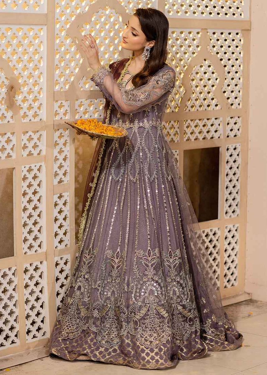Dream_Fashions's tweet photo. Soft mauve formals — evening-ready elegance ✨
Mauve PRET | ZR-2449 — ₨ 12,100
https://t.co/zGJKdbesaF
#DreamFashions #PakistaniSuits #FormalSuits #PretWear #EmbroideredSuits #WeddingGuestOutfit #WomenFashionPakistan #KarachiFashion https://t.co/rOjEqpeU10