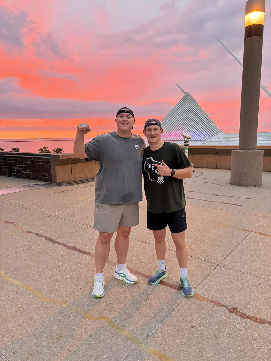 _JDaugherty's tweet photo. If you’re in @BralyKeller’s city, you have to log some M’s in.

Milwaukee Run Club!

👔: @D1_Rejects https://t.co/e2cWx0yWyu