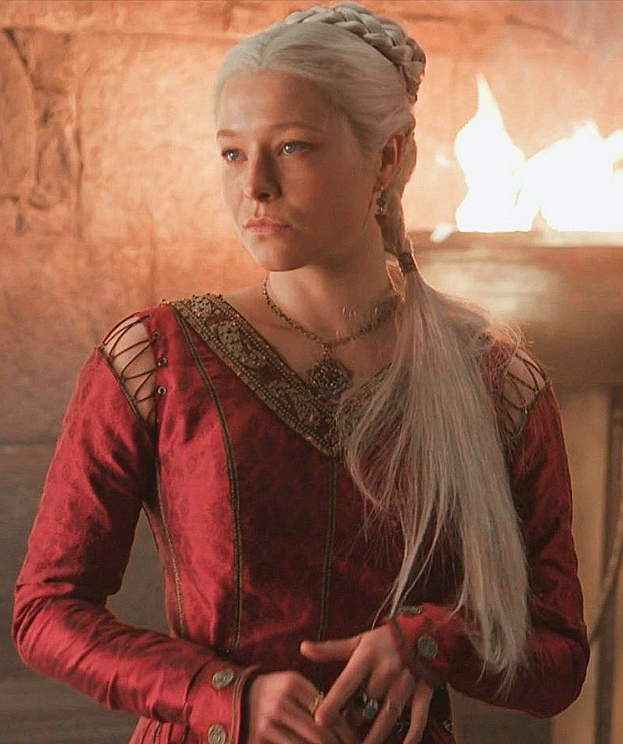 westerosies's tweet photo. Emma D’Arcy made their debut appearance as Princess Rhaenyra Targaryen on HBO’s ‘HOUSE OF THE DRAGON’ 4 years ago today. https://t.co/p9hCaDtlBw