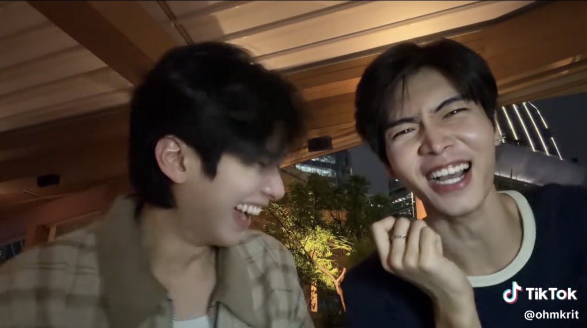 ppxxm_pkt's tweet photo. เหยินหมดละ ฟิรรรรรรรรร🫣

𖾕𖾝꙼ᩚ𛲕𖾟 #jjaypf  #ohmkrit  #JTOhm 𖾕𖾝꙼ᩚ𛲕𖾟 https://t.co/CgYIzR4U7x