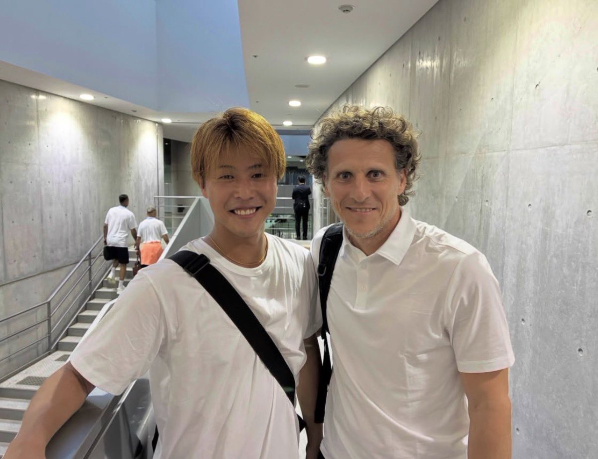 yoichiro0103's tweet photo. ティエゴ・フォルラン。世界のスーパースター。彼に学び、彼を知ることができたならば。そう思う日がないと言うと嘘になります。未熟だったで片付けてはいけないとわかっていても当時の彼に対する嫉妬、プライドまみれの言動行動、情けないとしか言いようがない。 https://t.co/dQjvzlWJbv