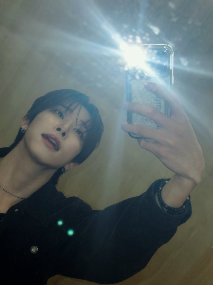 TRENDZ_OFFCL's tweet photo. [#리온] 즐거운 한가위✌️

#FROM_TRENDZ #TO_FRIENDZ #TRENDZ #트렌드지 https://t.co/5Xs147Ui3U