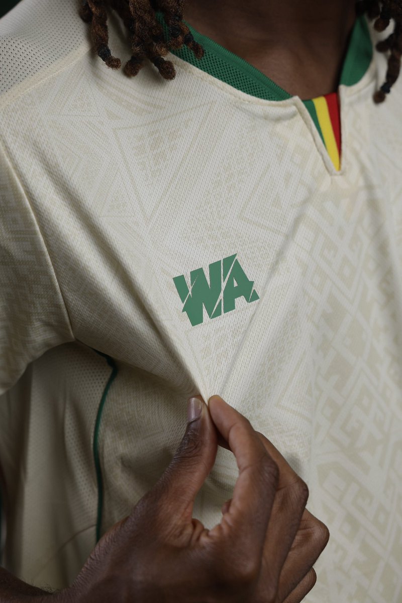 Zarachronik03's tweet photo. On a notre nouveau maillot. 
@WATeamSport https://t.co/xaKNA0vRUr