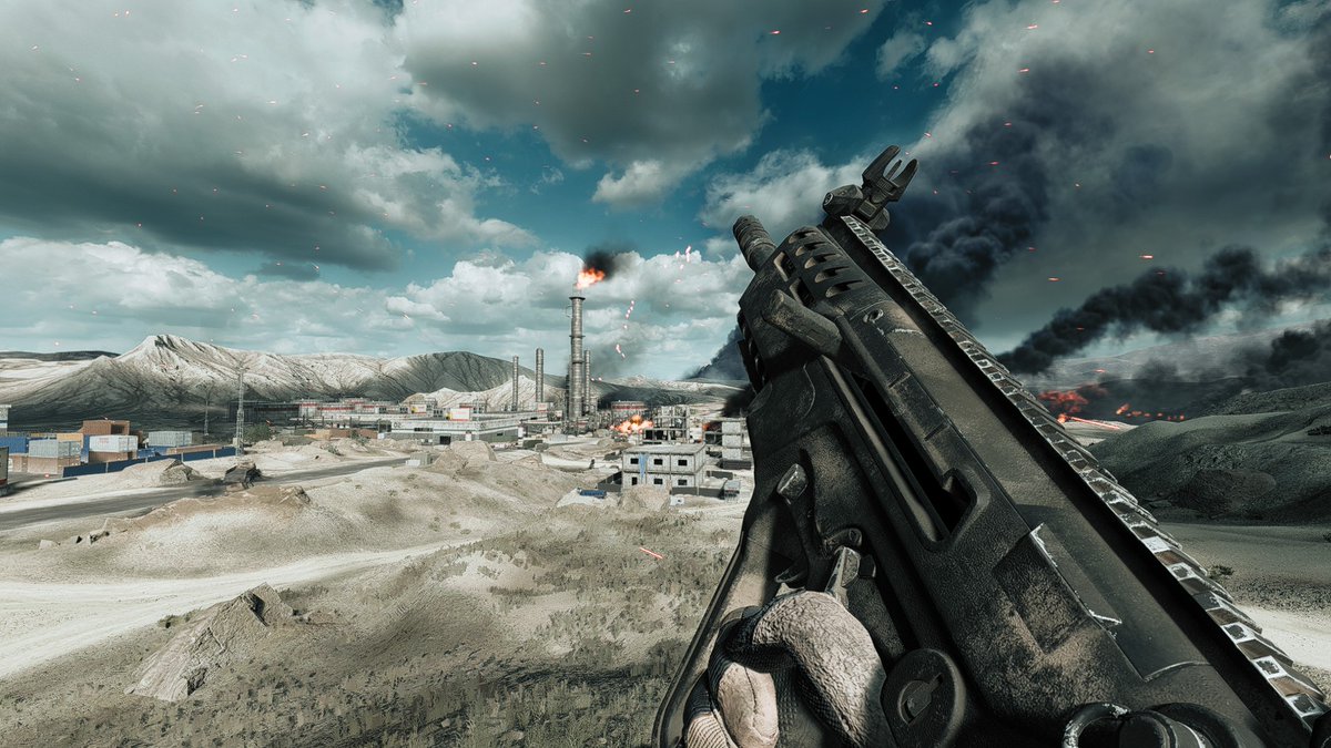 HinachiW's tweet photo. 🚨A MALDIÇÃO DO #BATTLEFIELD 6: A GENTE SÓ DÁ VALOR QUANDO SAI! 

O BF6 tem seus problemas? Vários! A última atualização foi uma bagunça técnica, mas a verdade precisa ser dita: o jogo está longe de ser injogável. O problema é que quem joga só Battlefield acaba achando que ele é o pior FPS do mundo.

Passei uns dias no Wardogs e a perspectiva muda.

1️⃣ A Proposta do Wardogs:

🛑 É um jogo excelente, mas com um ritmo completamente diferente: cadenciado, lento e tático.

⚙️ Tudo nele exige uma série de comandos manuais, o que deixa a jogabilidade mais "pesada" e bem menos responsiva em momentos de caos.

2️⃣ O Choque de Retorno ao BF6:

🏃‍♂️ Quando você sai do Wardogs e volta pro BF6, o impacto é imediato. A movimentação, o gunplay e as ações são absurdamente naturais e responsivas. Você não briga com o controle, o jogo flui! 

3️⃣ A Guerra Total é Única:

🌪️ Mesmo com todos os bugs recentes, o BF6 continua sendo o rei do seu próprio nicho. A combinação de fluidez, infantaria responsiva e o caos dos veículos em grande escala é algo que NENHUM outro FPS consegue entregar hoje. 

Às vezes a gente precisa testar outros jogos para lembrar por que o Battlefield é gigante.