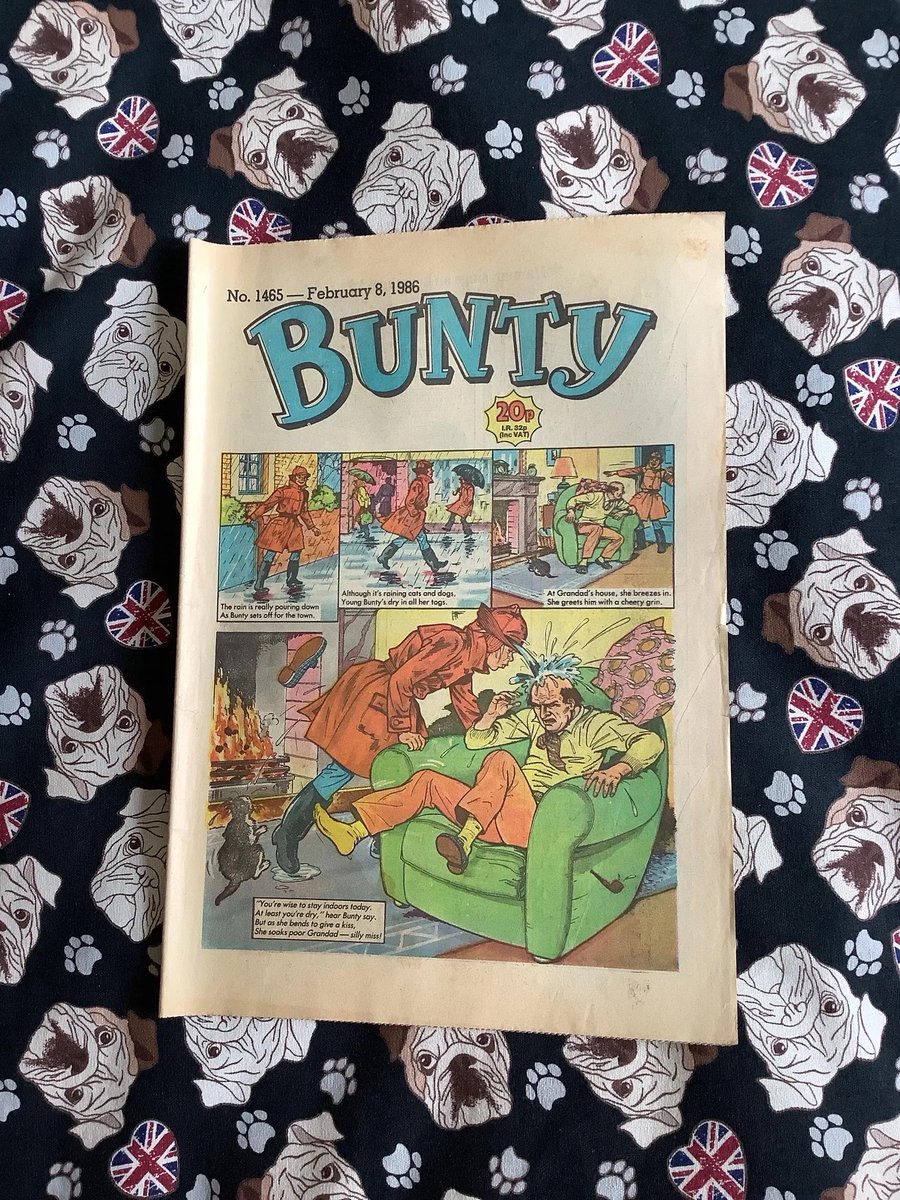 WatsonsVintage's tweet photo. NEW LISTING - A Fun #giftforher Rare Vintage February 8 1986 Bunty' For Girls Comic - Comic Strip Stories - Collectable - Childhood Nostalgia - Fun Unusual Birth Year Gift https://t.co/ZsTn8w3bvA via @Etsy #VintageComics #Bunty #1986Gift #80sNostalgia #PaperDoll https://t.co/zDidqJ9Y32