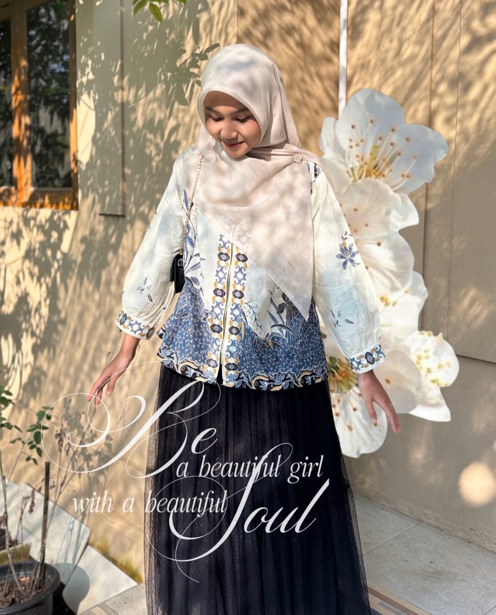 VernaSeabudlbz's tweet photo. Batik no. 57 is now available. Find it through the link in bio. https://t.co/qmz3sWw5vH
