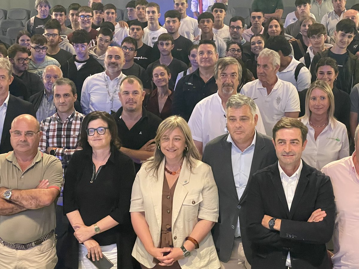 MRuralAsturias's tweet photo. 🐄 La DG de Ganadería y Sanidad Agraria, Rocío Huerta, ha participado en la jornada 𝗦𝗲𝗺𝗯𝗿𝗮𝗻𝗱𝗼 𝗳𝘂𝘁𝘂𝗿𝗼 𝗴𝗮𝗻𝗮𝗱𝗲𝗿𝗼, organizada por #Ascol y #Conafe en el marco de #Agropec2026.
#MedioRuralYPolíticaAgraria https://t.co/MqcMQTTxpd