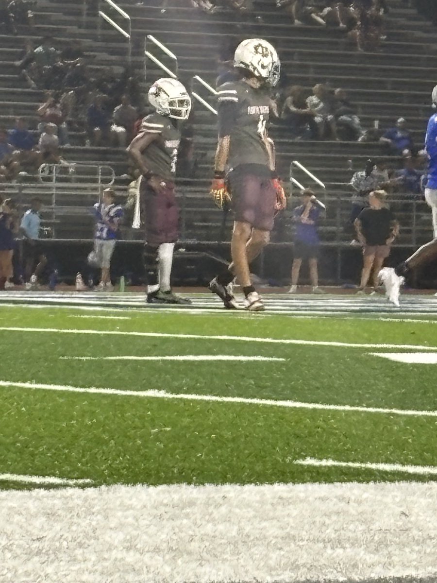 XhadienQuin's tweet photo. North Gulfport vs Ocean Springs co 2031  #2 played through injured ankle https://t.co/Fzu5Hm9HAb