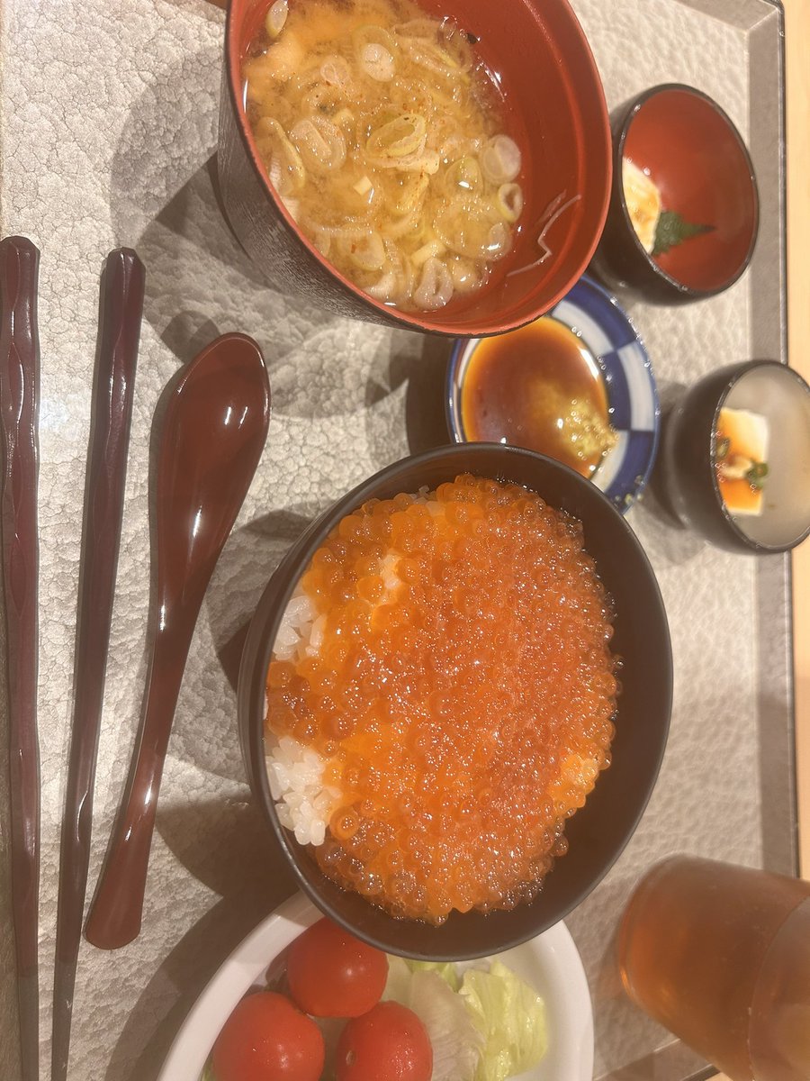 oh__star__'s tweet photo. なんで君たちは美味しくなさそうなの？
なんで縦になるの？ https://t.co/GjuhdoKXJl
