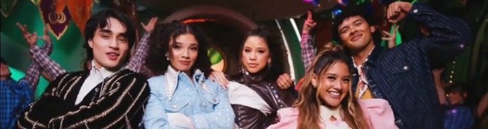 maliabakersgf's tweet photo. I mourn what should’ve been..  the Camp rock Descendants worlds collide tour with just them 🥀🥀 https://t.co/c4KqDz4NpR