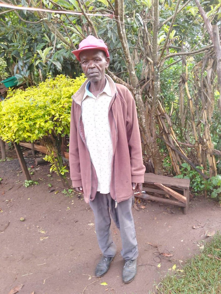 CeePrince234's tweet photo. 1 year after my dad stopped drinking alcohol ( chang'aa). Am proud of him. It's possible to quit alcohol https://t.co/Z3QubNUBzr