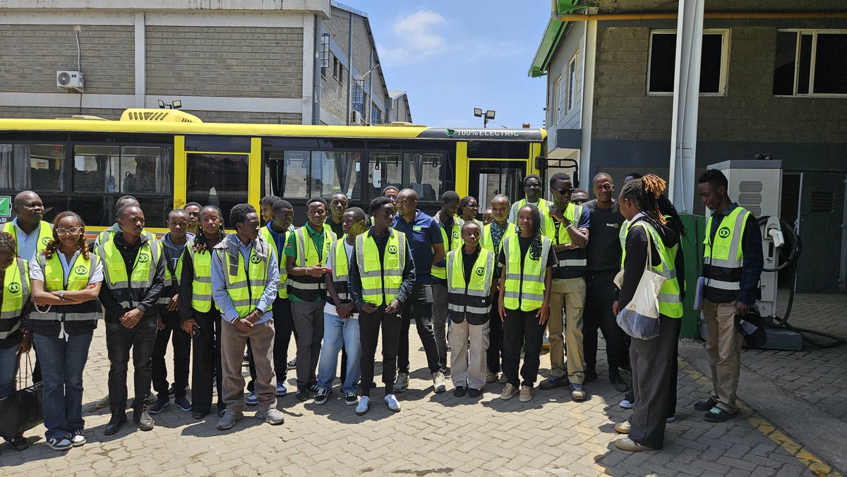 jkuatses's tweet photo. Today , the SES team visited @BasiGoKenya at their pipeline charging depot as part of our pre-techweek 
What a way to hard launch techweek 6.0🥳🥳🥳
#techweek6.0
#goinggreen #eVdesign
#futureengineering
@AcekFL_Kenya @ACEK1968
@TheIEK_FLC @EngineersBoard @Noitech_ltd https://t.co/yVpqJr0kFE