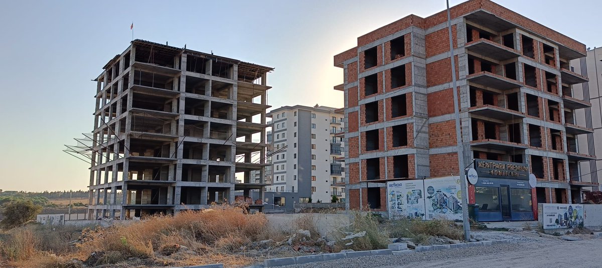 halilyavuztroia's tweet photo. KENTPARK PREMIUM 2 - ÇANAKKALE 
https://t.co/A3vD47zTsw

#çanakkale #konut #gayrimenkul #yatırım #işyeri #retroia https://t.co/uXHakXbTuG