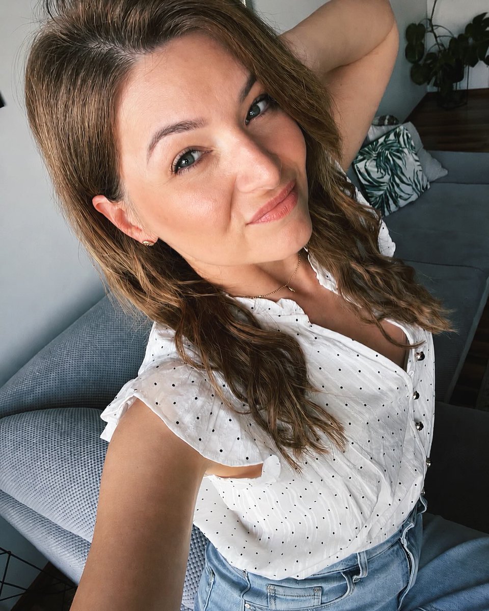 JeniseTerue2's tweet photo. Czasem jedno spojrzenie mówi więcej niż tysiąc słów. https://t.co/0q52R19u4h