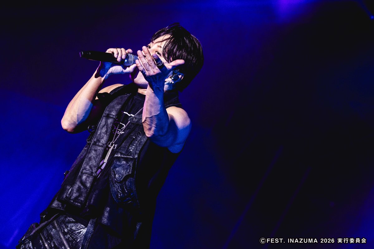 FEST_INAZUMA's tweet photo. ⚡雷神STAGE⚡
T.M.Revolution
https://t.co/a5ahZW4s52

▼SET LIST
01 HEAT CAPACITY
02 臍淑女 -ヴィーナス-
03 Summer Blizzard
04 HIGH PRESSURE
05 WILD RUSH

#フェストイナズマ 
@TMR_TNNK_STAFF #TMRevolution https://t.co/BEH5jthq96