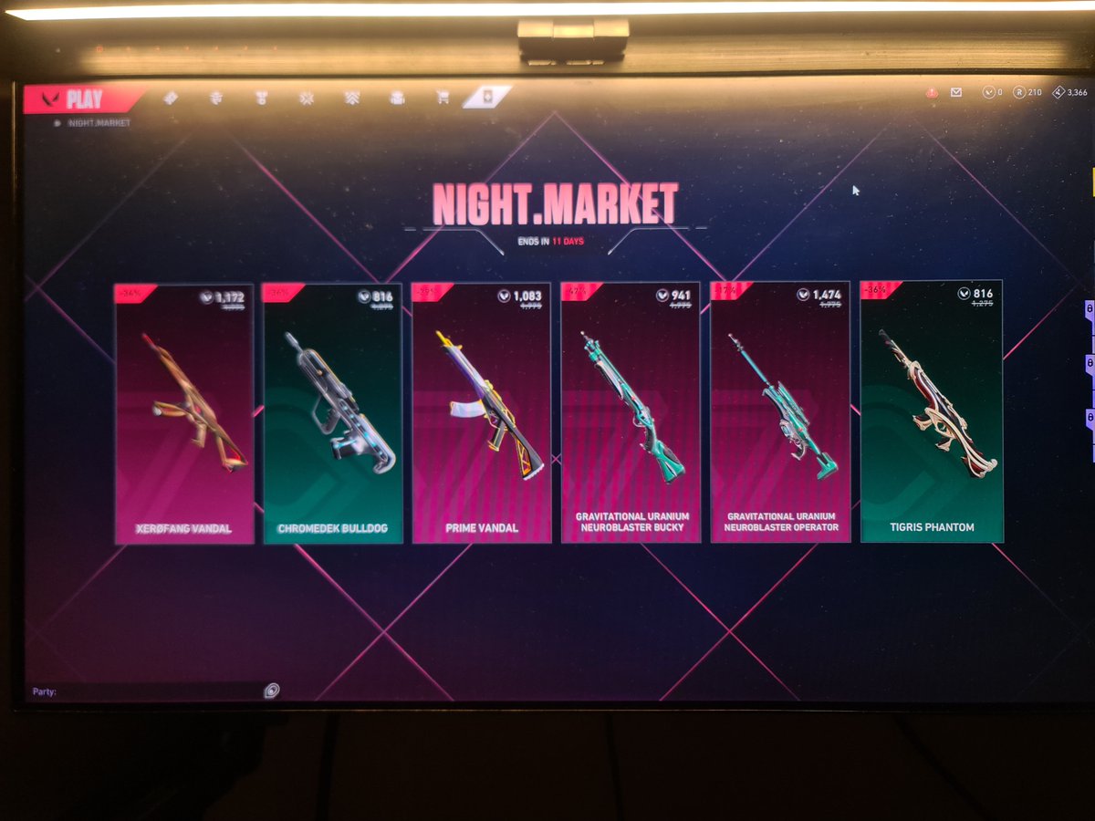 z4leaahh_'s tweet photo. lowk goated nightmarket https://t.co/C4vjklvmjL