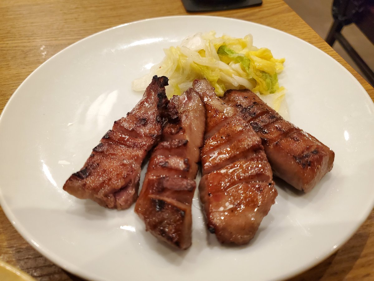 1000_gold's tweet photo. 牛タン🐮
わんぱく食べ比べセット←
全部美味すぎて満足😋 https://t.co/tL6bOwkSTG