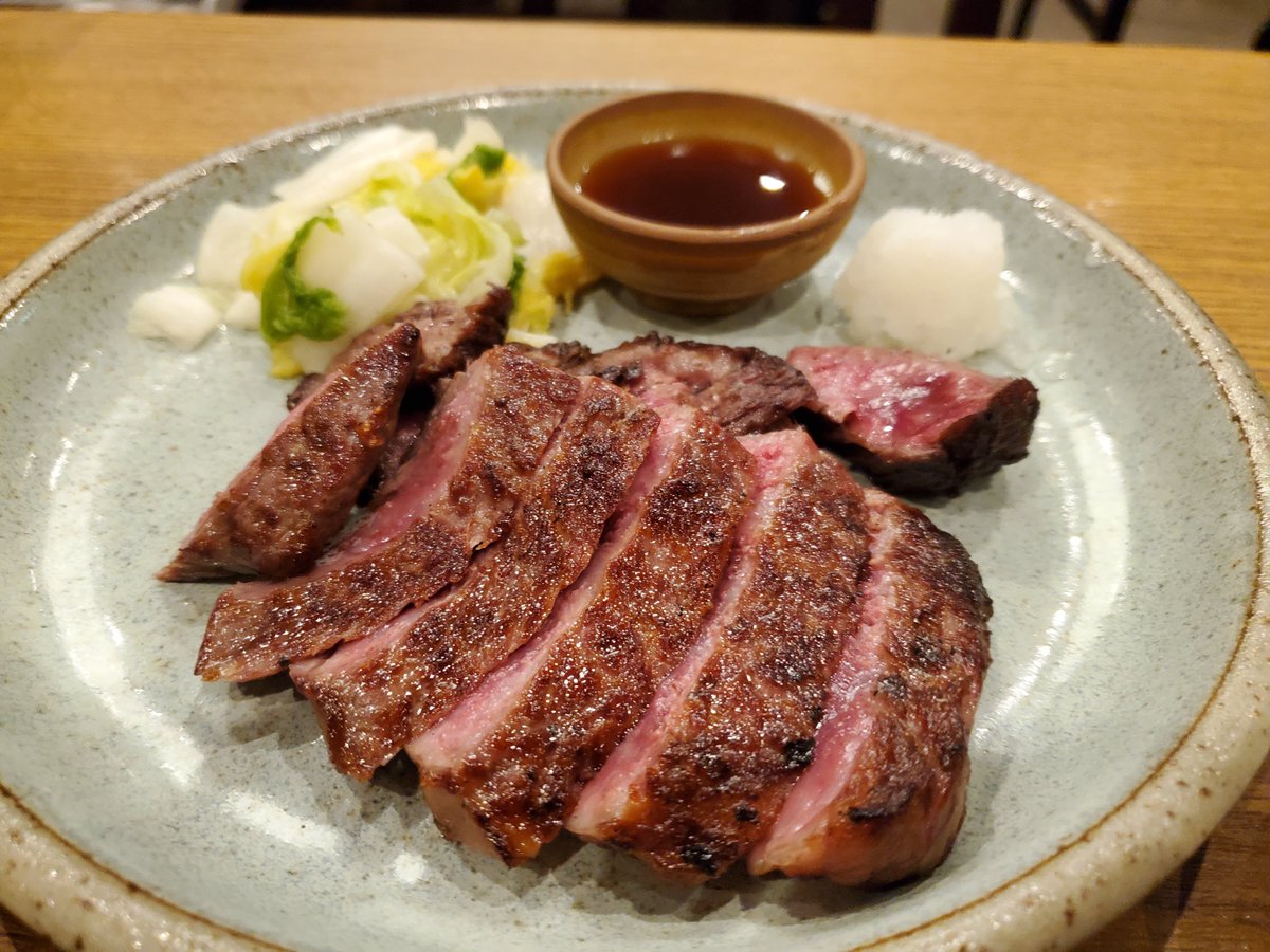 1000_gold's tweet photo. 牛タン🐮
わんぱく食べ比べセット←
全部美味すぎて満足😋 https://t.co/tL6bOwkSTG