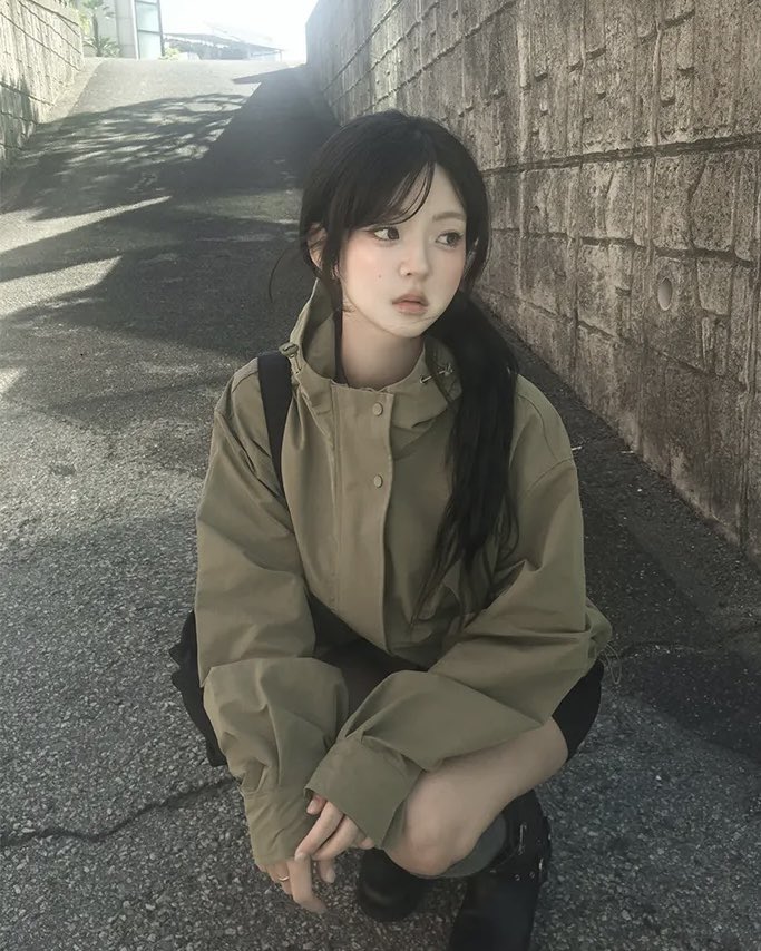 uzadew's tweet photo. 후드 야상 핏 개귀여운데.. 2만원 후반대라니
학생분들은 이거 일단 저장해두기 https://t.co/LQItb7emgV
