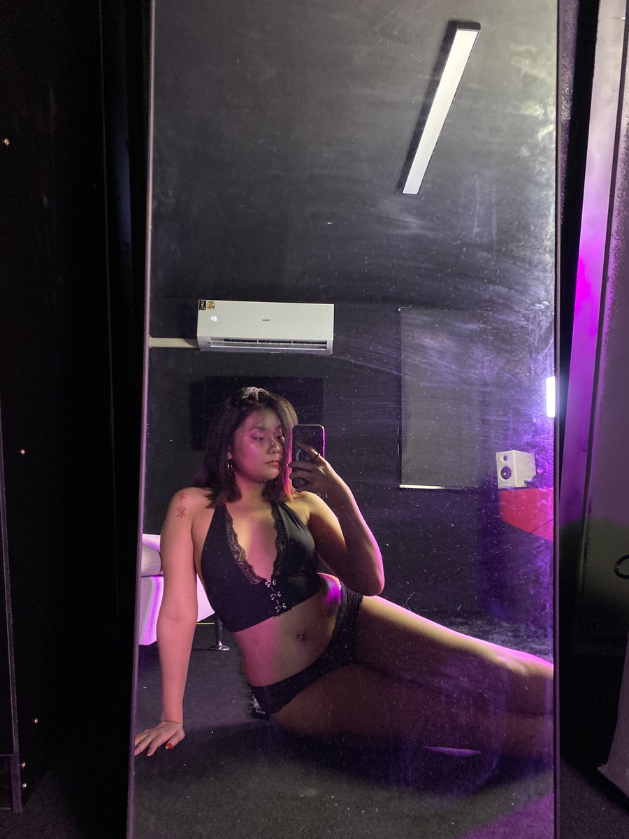 ChoeLin06's tweet photo. new set just went up 🔒 it's cheaper than your coffee and better company

#asianbaddie #asiangirl

https://t.co/wXJDyqEz9N https://t.co/37snjj4muf