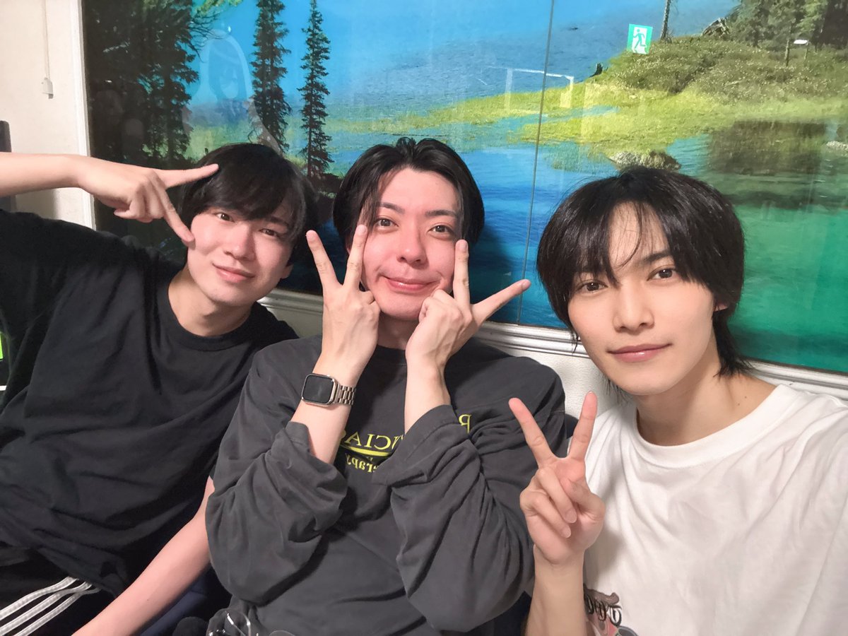 hiroki_kajita's tweet photo. #新テニミュ 稽古お疲れ様でした！！

3人で銭湯！！
サウナあちあちの水風呂キンキン♨️

整いましたぁ

立海だー https://t.co/Uc982JOGG3
