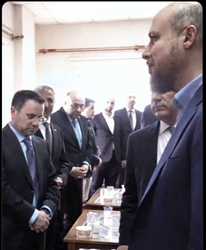 karsiyakaliDAYI's tweet photo. Bu adam #fon soygununu araştırabilir mi; https://t.co/WVCrzFNLiT