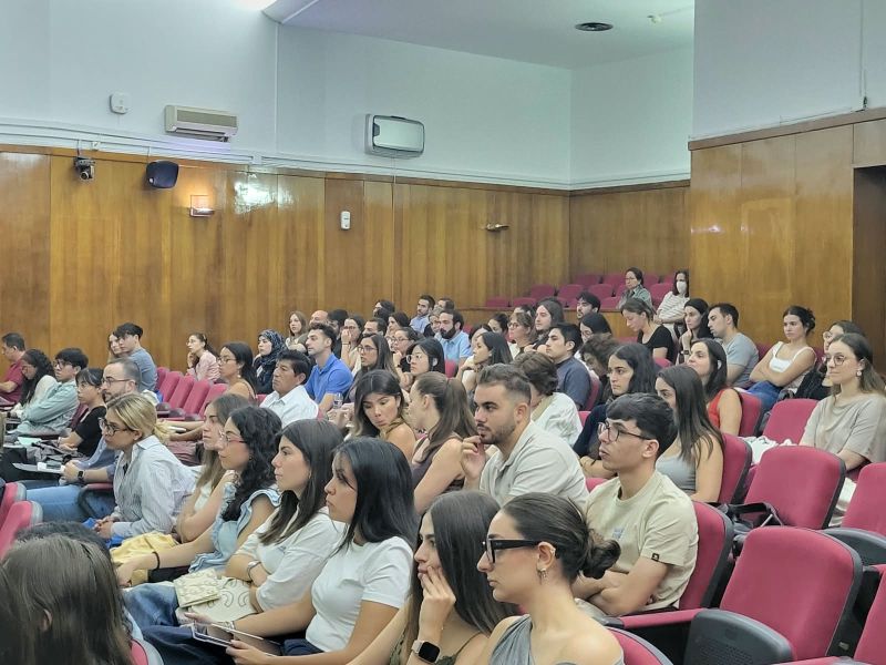 fundacionucm's tweet photo. La innovación alimentaria avanza cuando universidad, investigación y empresa trabajan juntas.

El II Congreso de I+D+i en la Industria Alimentaria, celebrado en la @unicomplutense, reunió a 230 participantes y 60 comunicaciones científicas para impulsar nuevas alianzas y oportunidades de colaboración en el sector agroalimentario.

Durante dos jornadas se abordaron retos como la sostenibilidad, la innovación, la formación, la empleabilidad y la transferencia de conocimiento, con especial protagonismo de los programas RETOS y CAPACIDAD I+D+i.

@masterMIA_UCM