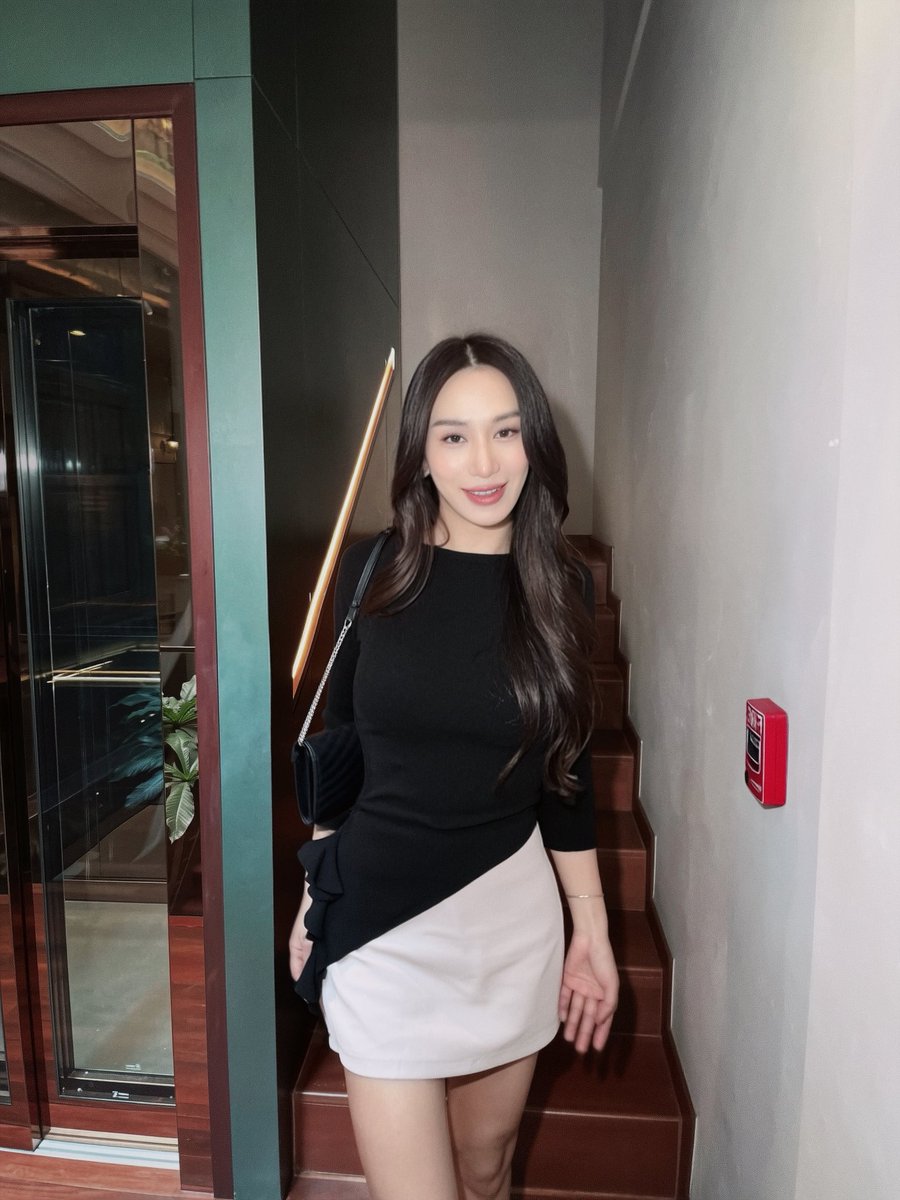 R9WBOhoLJVpUerO's tweet photo. ฝนตก บรรยากาศมันได้ 🫶🏻 #สาวสอง https://t.co/hccki8RQEm