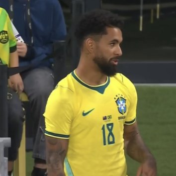 futtmais's tweet photo. Com todo respeito, mas o Douglas Luiz não é unanimidade nem na Juventus.

O questionamento era se ele deveria ser convocado. Aí no primeiro amistoso ele é opção para o meio-campo a frente do Martinelli, que tá comendo a bola no Fluminense?

Loucura. https://t.co/3MhPHdG8Nu