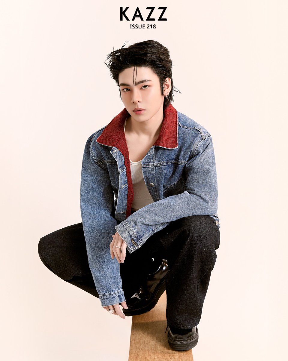 Kazzmagazine's tweet photo. #KAZZxLOVEX3 #VolkPeak

ตังไทม์รายงานตัว! “โฟล์ค - พีค” จากซีรีส์ ‘LOVEx3 หลักสูตร (รัก) ภาคบังคับ’ บนปก KAZZ MAGAZINE issue.218 จับจองกันได้แล้ววันนี้! ❤️

➖Pre-order : https://t.co/E1xJw9Cj8A
➖Foreigners : https://t.co/S3S34ZzNye 

#KAZZMAGAZINE https://t.co/LPcRrOG51S