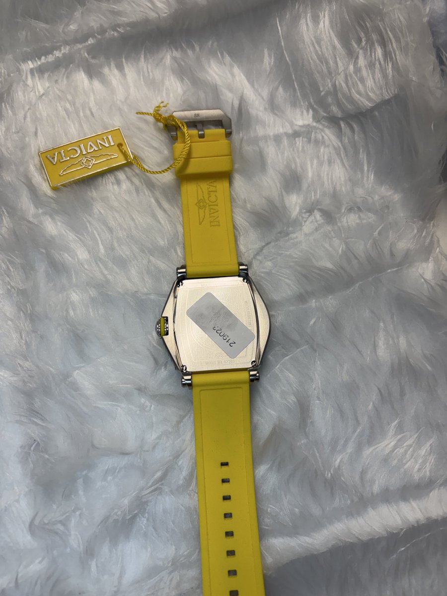 csamsof's tweet photo. 57mm of racing attitude.
Invicta Racing Vibe RPM 47383
Yellow + black silicone | quartz | 100m water resistant.

#Invicta #MensWatch #eBayFinds #WatchAddict https://t.co/cwybqnPN5r