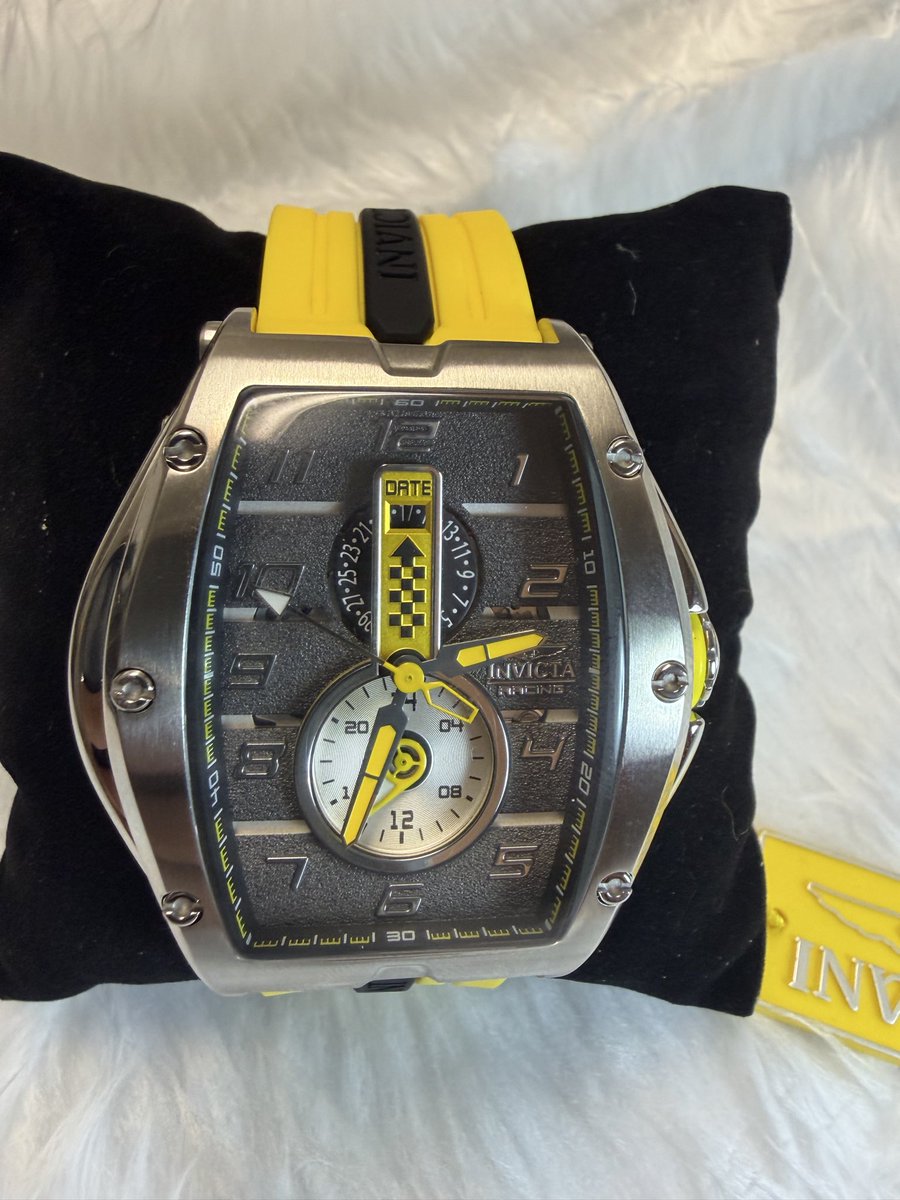 csamsof's tweet photo. 57mm of racing attitude.
Invicta Racing Vibe RPM 47383
Yellow + black silicone | quartz | 100m water resistant.

#Invicta #MensWatch #eBayFinds #WatchAddict https://t.co/cwybqnPN5r