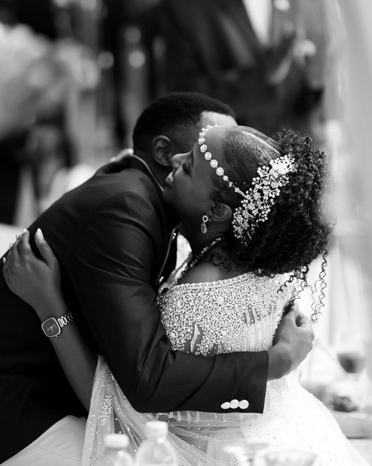 GeraldineTumuh's tweet photo. So many reasons to smile 🥰 
so many to be thankful to God for! ❤️✨
Love, grace, and forever starts here! 🤍🙏#GratefulHeart #LoveAndGrace https://t.co/dFzewXi86J