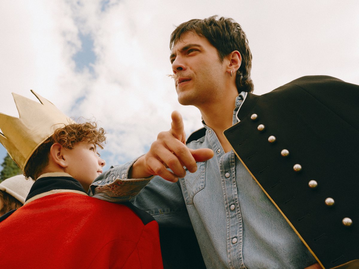VanityFair's tweet photo. When ‘Club Kid’ had its world premiere at Cannes in May, Jordan Firstman was following in the footsteps of greats who had been christened as major filmmakers on those very streets: Philip Kaufman, Alejandro González Iñárritu, Wong Kar-wai, Jane Campion. His feature directorial debut unspooled in front of a packed house at the festival, earning a long, jubilant standing ovation. “The energy in the room was palpable,” he says now, remembering. “I’ve never felt anything like that for anything I’ve done.”

But the speed at which the conversation around the film turned from being about the art to being about the commerce was startling to him. A bidding war erupted, which would end with A24 buying Club Kid for $17 million, the biggest deal of the festival this year. Though that marked a huge win for a first-time filmmaker, Firstman wished he could have basked in the warm glow of watching his movie just be a movie for a little longer. “This is something so personal to me, that I poured my heart into—and now it’s numbers,” he says.

@beccamford catches up with the cast of ‘Club Kid’: https://t.co/9PFYoBzUIx
