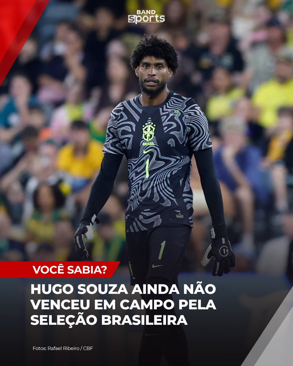 bandsports's tweet photo. UMA DERROTA E UM EMPATE, SÓ FALTA A VITÓRIA! 🥲🧤🇧🇷 Com a camisa da Seleção Brasileira, Hugo Souza ainda não venceu nenhum jogo como titular. O goleiro participou da derrota para o Japão e o empate, desta sexta-feira (25), contra a Austrália.
#BandSports #HugoSouza #SeleçãoBrasileira #Amistoso #Austrália
