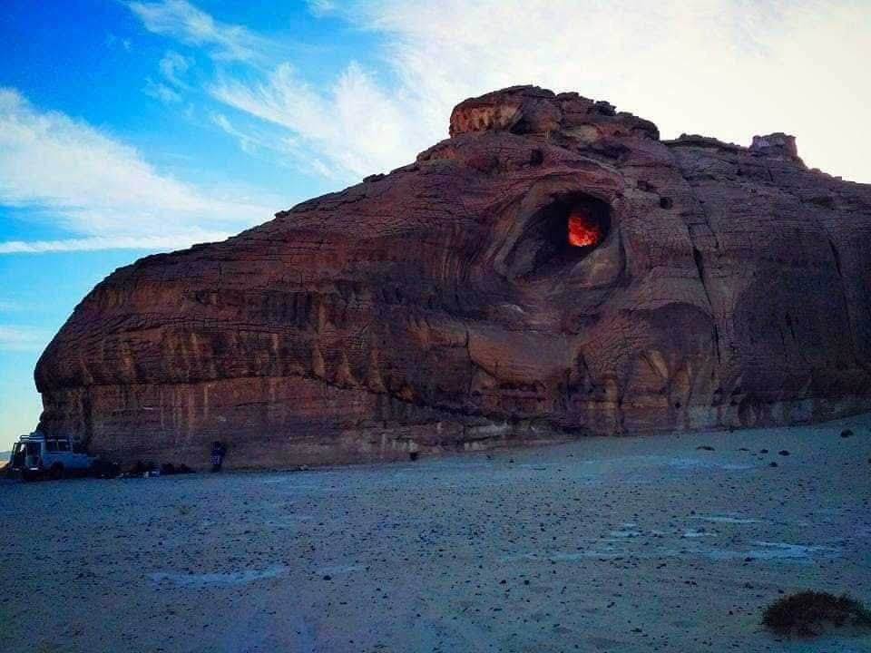 engazatmasr2020's tweet photo. صخرة عين التنين
سيناء – مصر 🇪🇬 https://t.co/jZfPCJ37xh