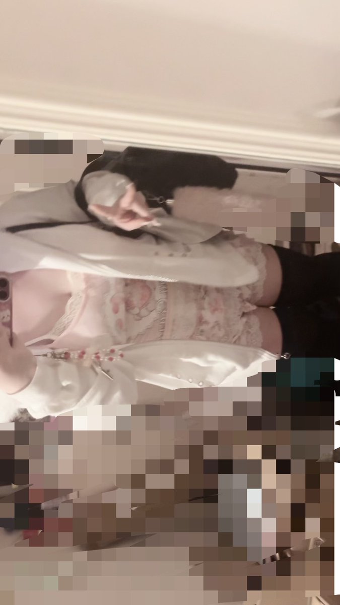 ugwtg3's tweet photo. 今日の服可愛くない？？？！！！？！ https://t.co/WvW44Mp9Zh