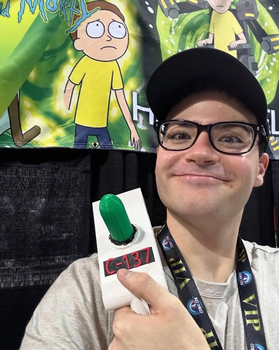 rickortydadson's tweet photo. harry belden so kawaii his head is so in the game he loves voicing morty so much https://t.co/e6VJrWeaiz